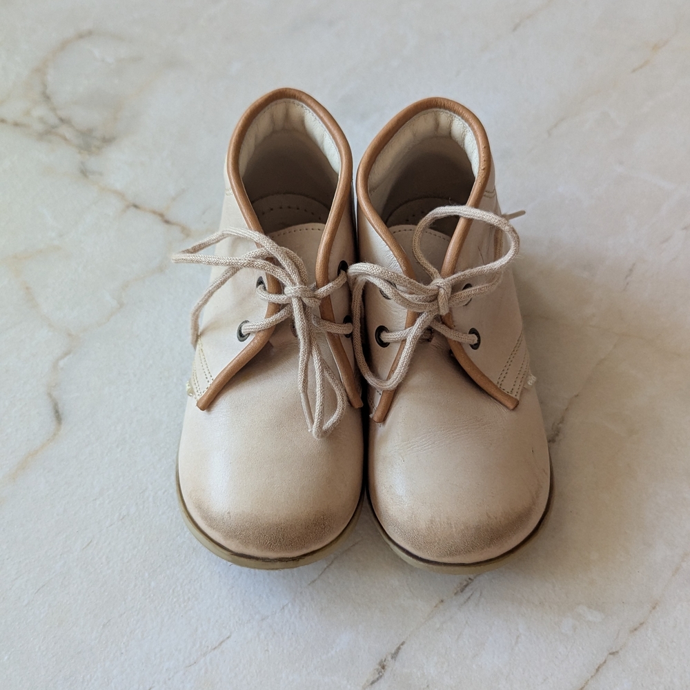 Emel | Kids Beige Leather Lace-Up Boots - Picture 2 of 3